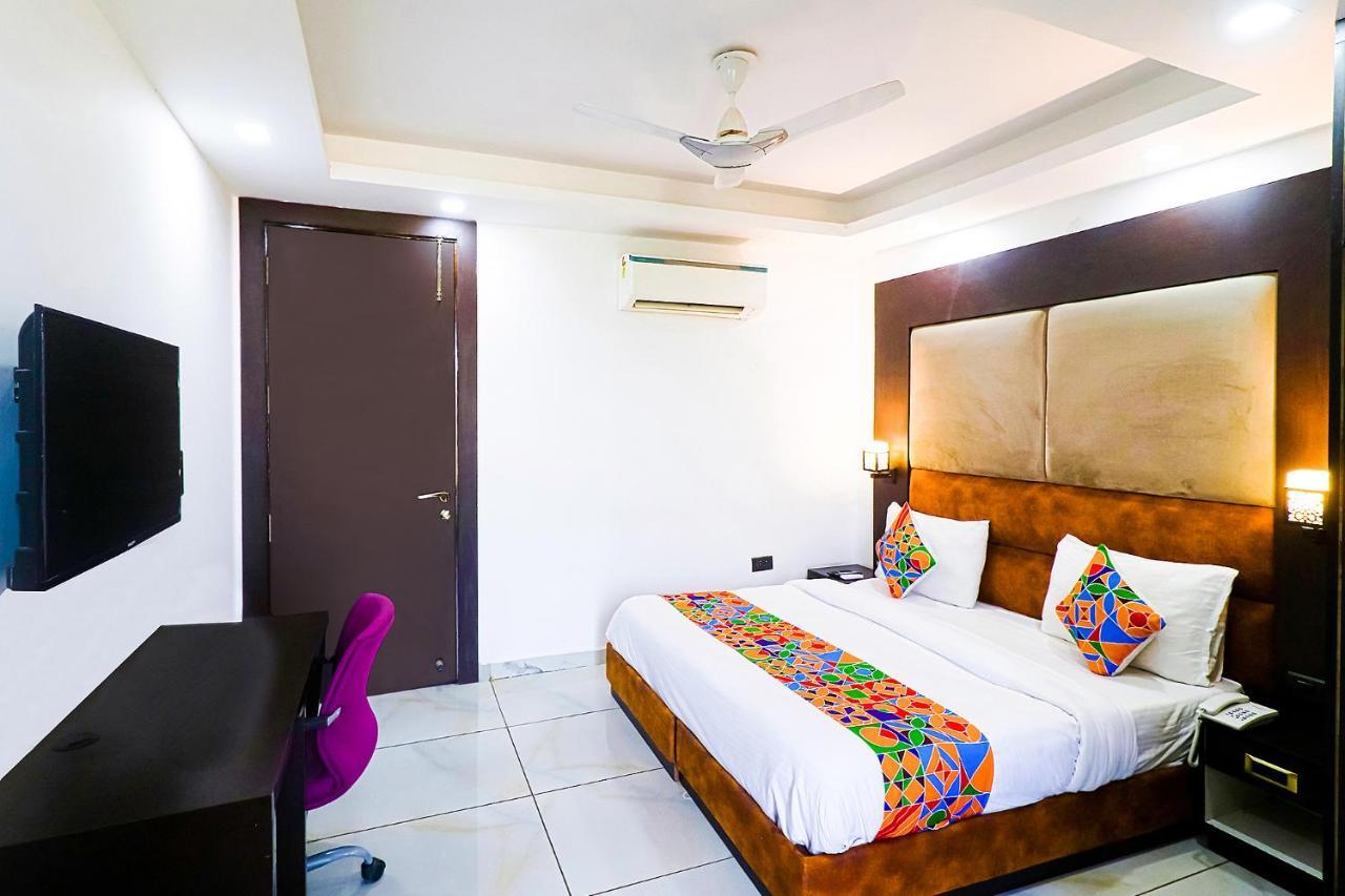 Fabhotel Kiara The Private Suites Gurgaon Zewnętrze zdjęcie