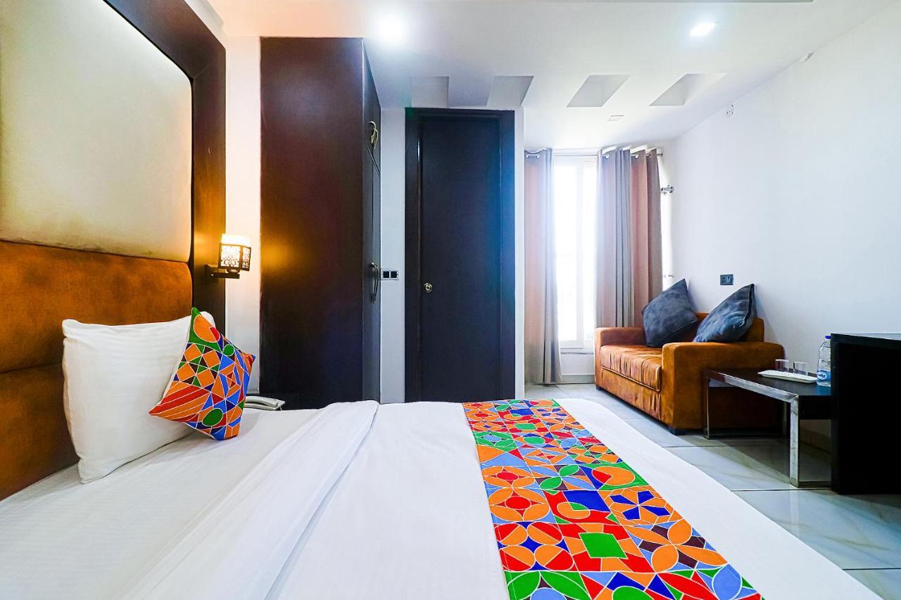 Fabhotel Kiara The Private Suites Gurgaon Zewnętrze zdjęcie